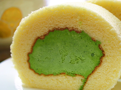 濃茶ロールケーキ